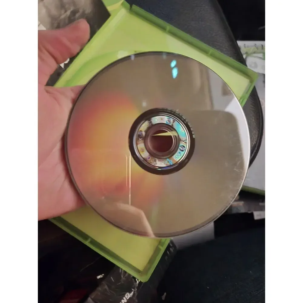 Tomb Raider Xbox 360 2013 Square Enix Lara Croft Complete w/ Case